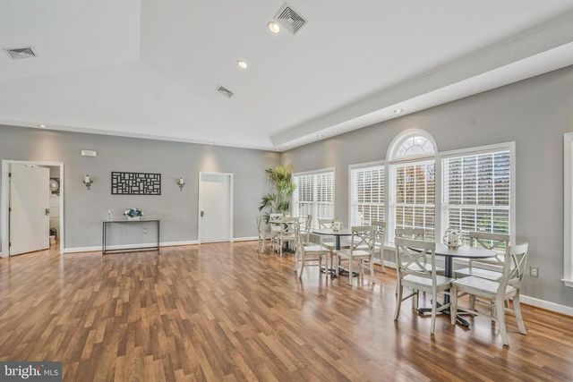 6340 WALKING LN, Alexandria, VA 22312