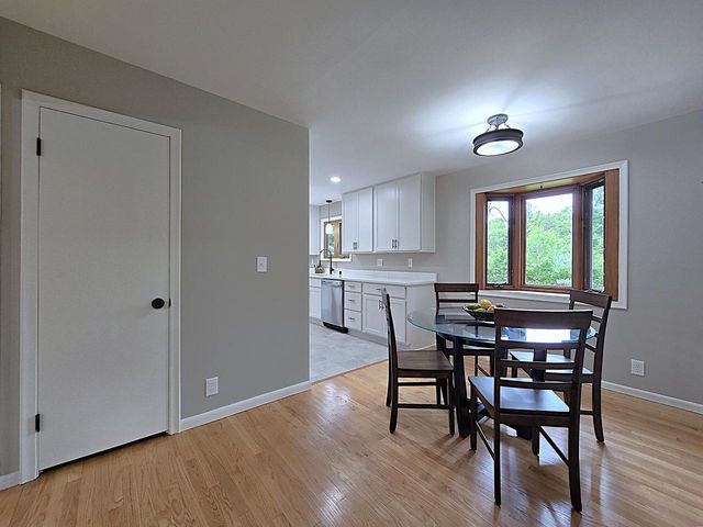 W136N7015 Claas ROAD, Menomonee Falls, WI 53051
