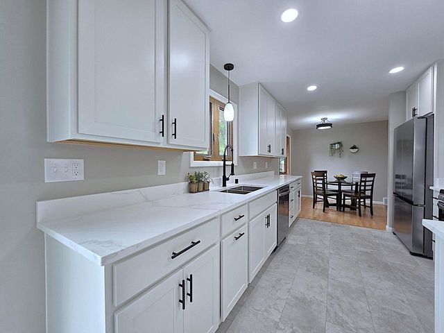 W136N7015 Claas ROAD, Menomonee Falls, WI 53051