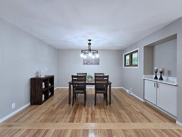 W136N7015 Claas ROAD, Menomonee Falls, WI 53051