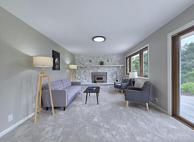 W136N7015 Claas ROAD, Menomonee Falls, WI 53051