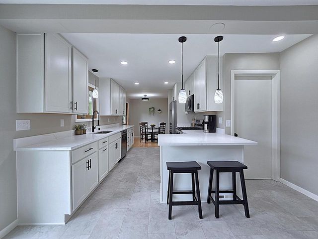 W136N7015 Claas ROAD, Menomonee Falls, WI 53051