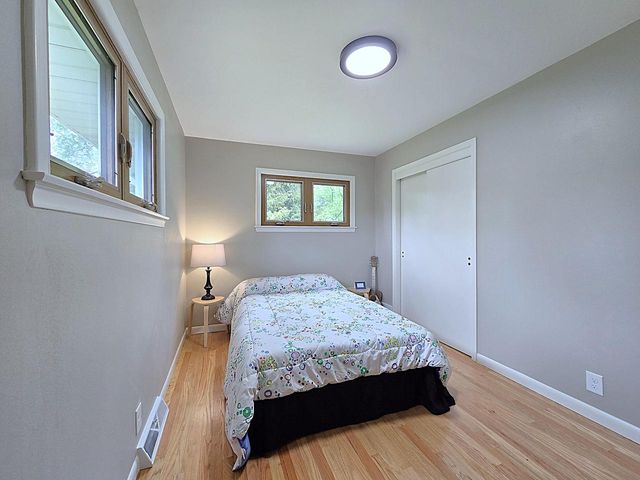 W136N7015 Claas ROAD, Menomonee Falls, WI 53051