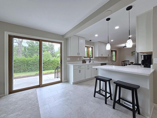 W136N7015 Claas ROAD, Menomonee Falls, WI 53051