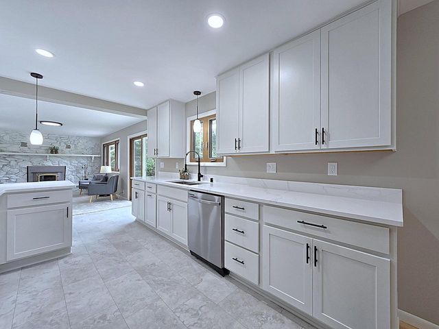W136N7015 Claas ROAD, Menomonee Falls, WI 53051
