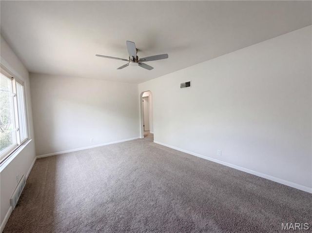1116 Cunningham Avenue, St Charles, MO 63301