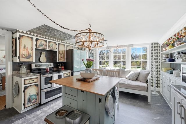 16 Brigham Rd, Paxton, MA 01612