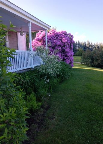 16 Brigham Rd, Paxton, MA 01612