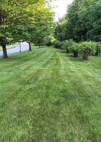 16 Brigham Rd, Paxton, MA 01612
