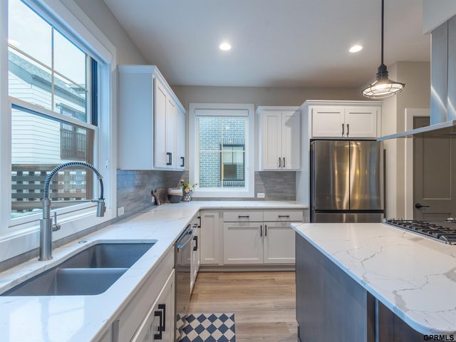 567 Blue Sage Boulevard, Lincoln, NE 68521