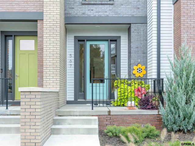 567 Blue Sage Boulevard, Lincoln, NE 68521