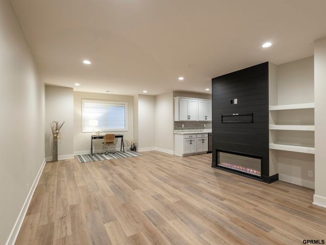 567 Blue Sage Boulevard, Lincoln, NE 68521