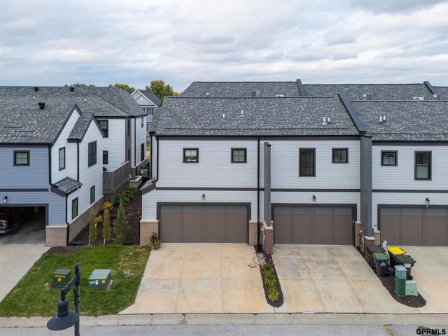 567 Blue Sage Boulevard, Lincoln, NE 68521