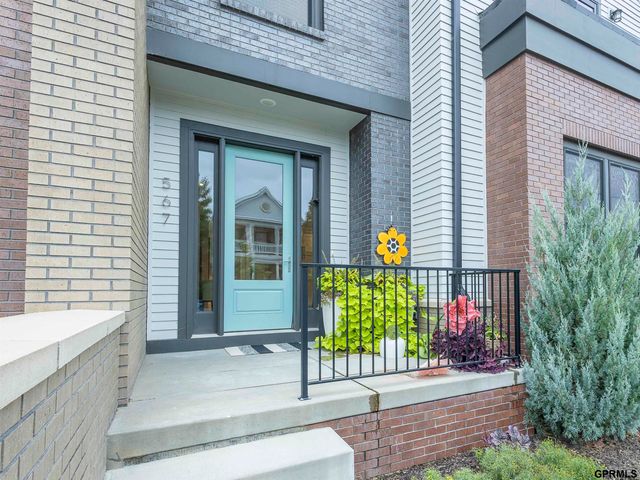 567 Blue Sage Boulevard, Lincoln, NE 68521