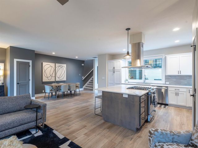 567 Blue Sage Boulevard, Lincoln, NE 68521