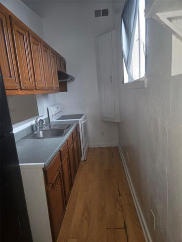 21401 W Hammond Drive D1, Porter, TX 77365