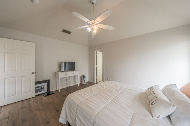 425 Madison Place, Ponder, TX 76259