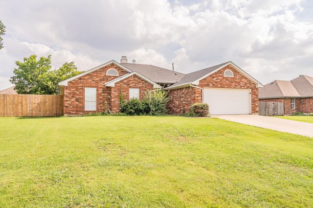 425 Madison Place, Ponder, TX 76259