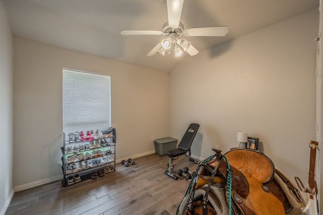 425 Madison Place, Ponder, TX 76259
