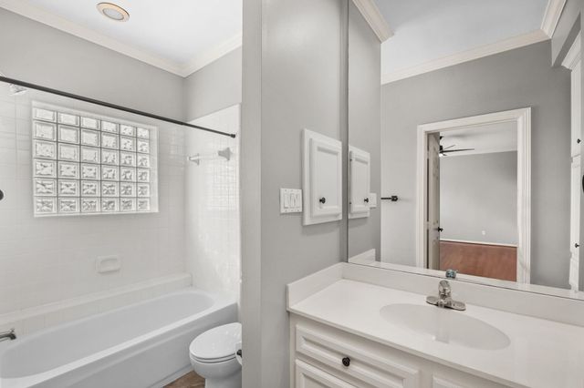 2433 Quenby Street A, Houston, TX 77005