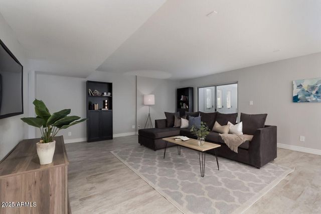 4614 S Kachina Drive, Tempe, AZ 85282
