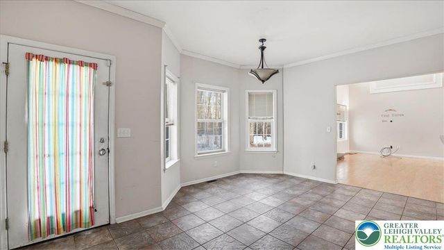 106 Swartsburo Drive, Lehman Twp, PA 18371