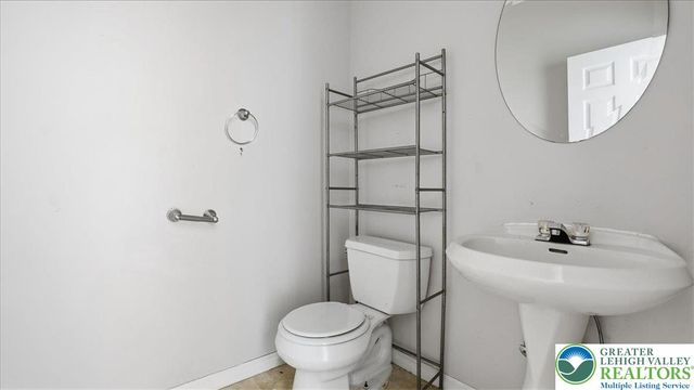 106 Swartsburo Drive, Lehman Twp, PA 18371