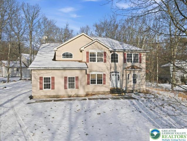 106 Swartsburo Drive, Lehman Twp, PA 18371