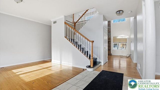 106 Swartsburo Drive, Lehman Twp, PA 18371