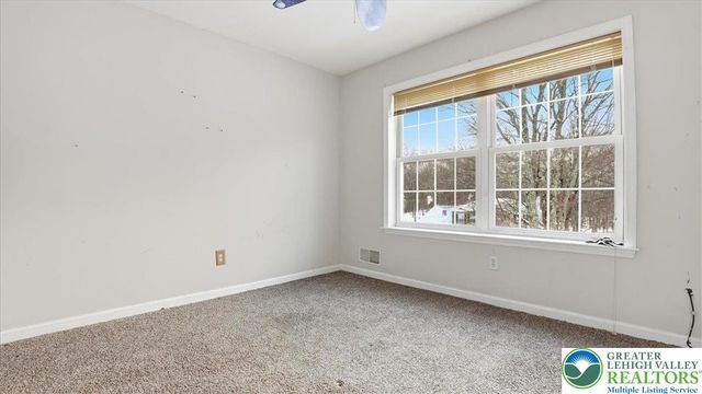 106 Swartsburo Drive, Lehman Twp, PA 18371