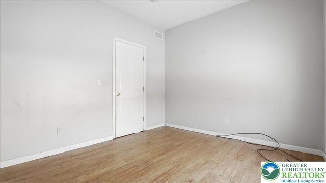 106 Swartsburo Drive, Lehman Twp, PA 18371