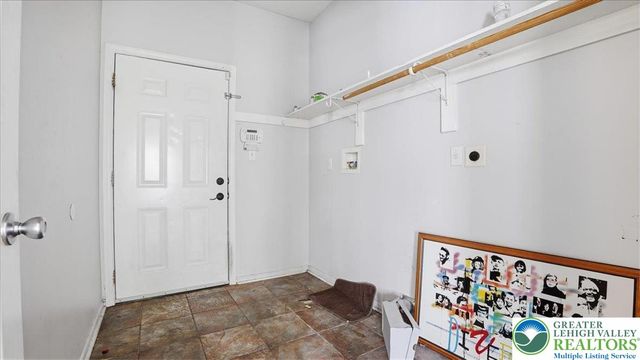 106 Swartsburo Drive, Lehman Twp, PA 18371