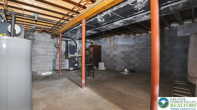 106 Swartsburo Drive, Lehman Twp, PA 18371