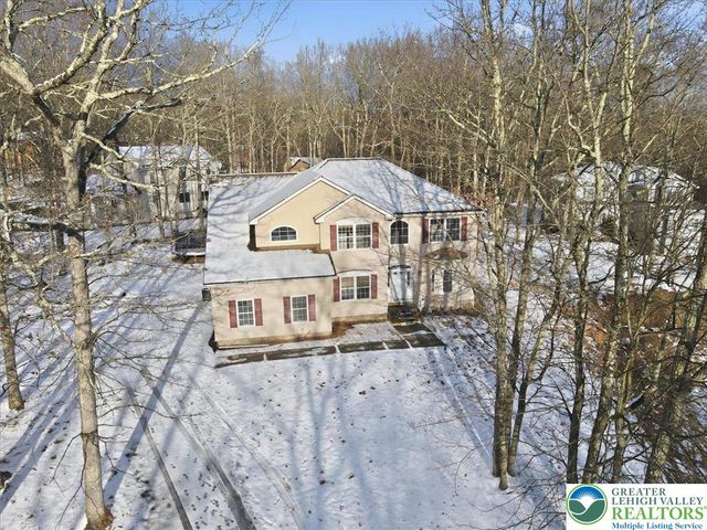 106 Swartsburo Drive, Lehman Twp, PA 18371