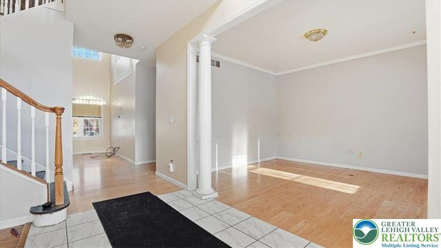 106 Swartsburo Drive, Lehman Twp, PA 18371