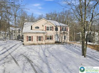 106 Swartsburo Drive, Lehman Twp, PA 18371