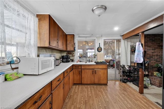 612 School Street, Walnut Cove, NC 27052