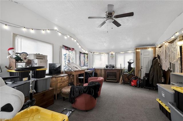 612 School Street, Walnut Cove, NC 27052