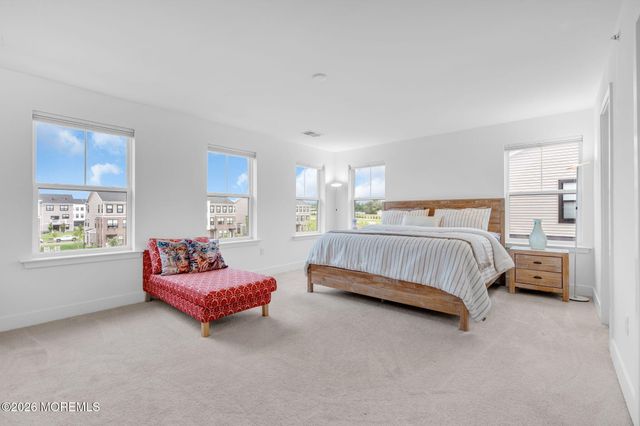 31 Midway Road N, Eatontown, NJ 07724