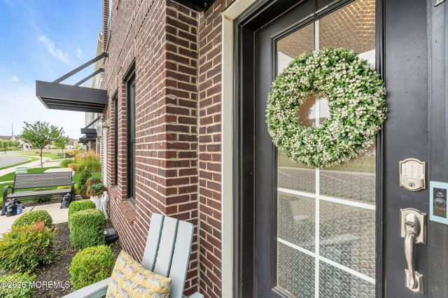 31 Midway Road N, Eatontown, NJ 07724