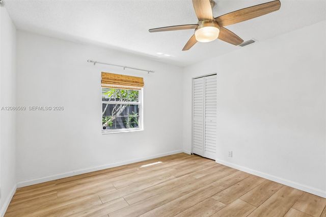 5364 NE 2nd Avenue, Oakland Park, FL 33334