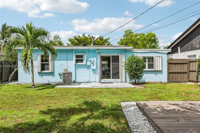 5364 NE 2nd Avenue, Oakland Park, FL 33334