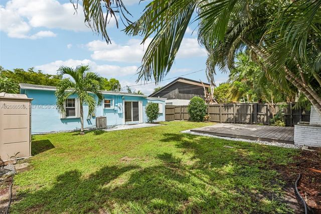 5364 NE 2nd Avenue, Oakland Park, FL 33334