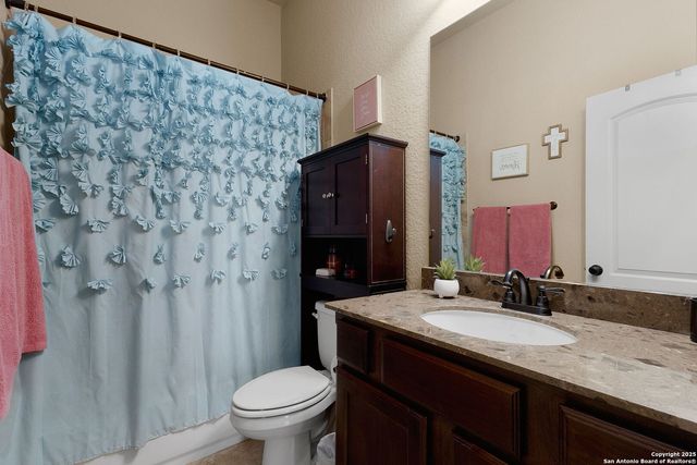 2194 Pioneer, Seguin, TX 78155