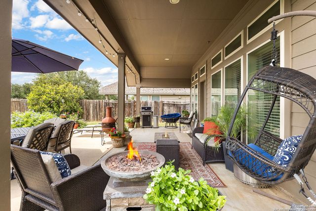 2194 Pioneer, Seguin, TX 78155