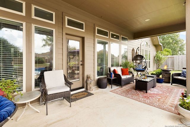 2194 Pioneer, Seguin, TX 78155