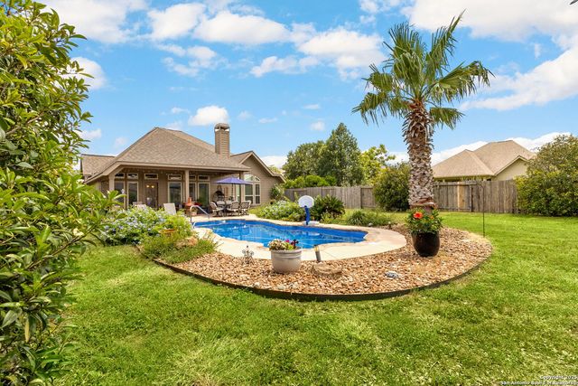 2194 Pioneer, Seguin, TX 78155