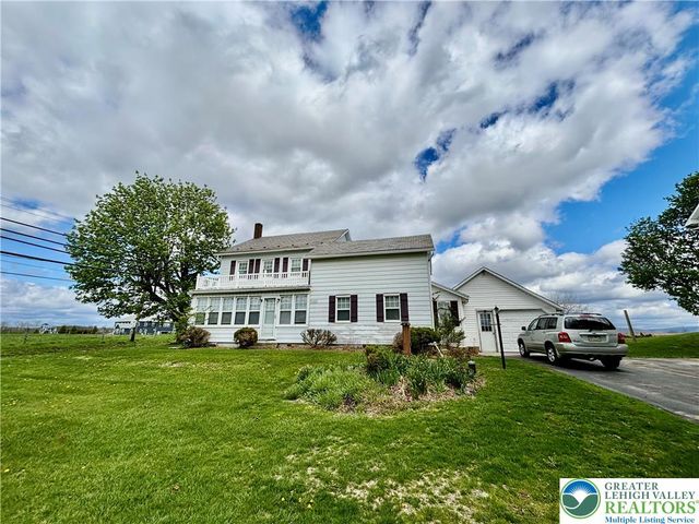 282 Young Road, Bushkill Twp, PA 18064