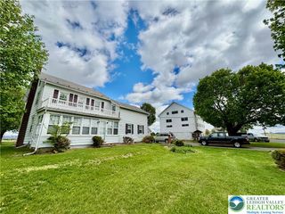 282 Young Road, Bushkill Twp, PA 18064