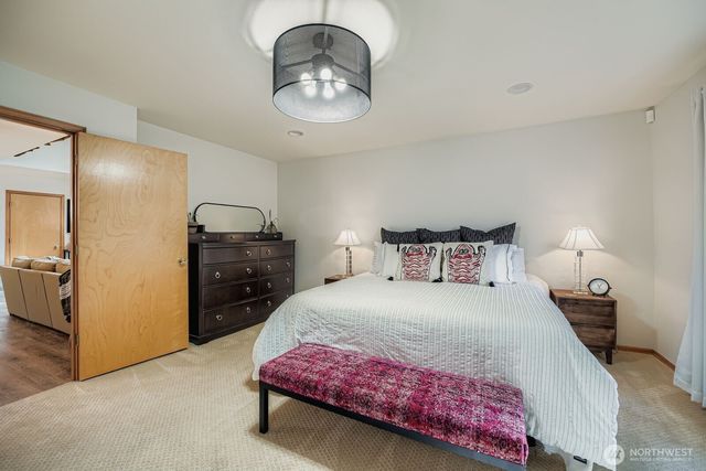 230 105th Street E, Tacoma, WA 98455